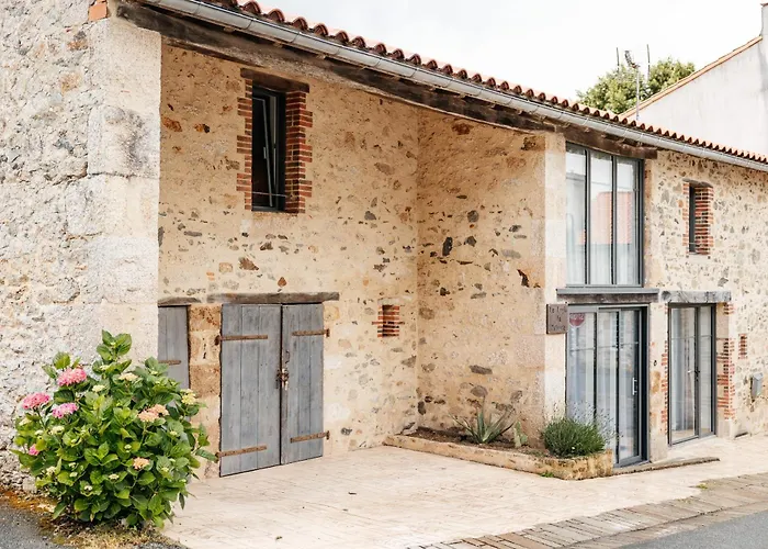 Le Logis Du Prieure